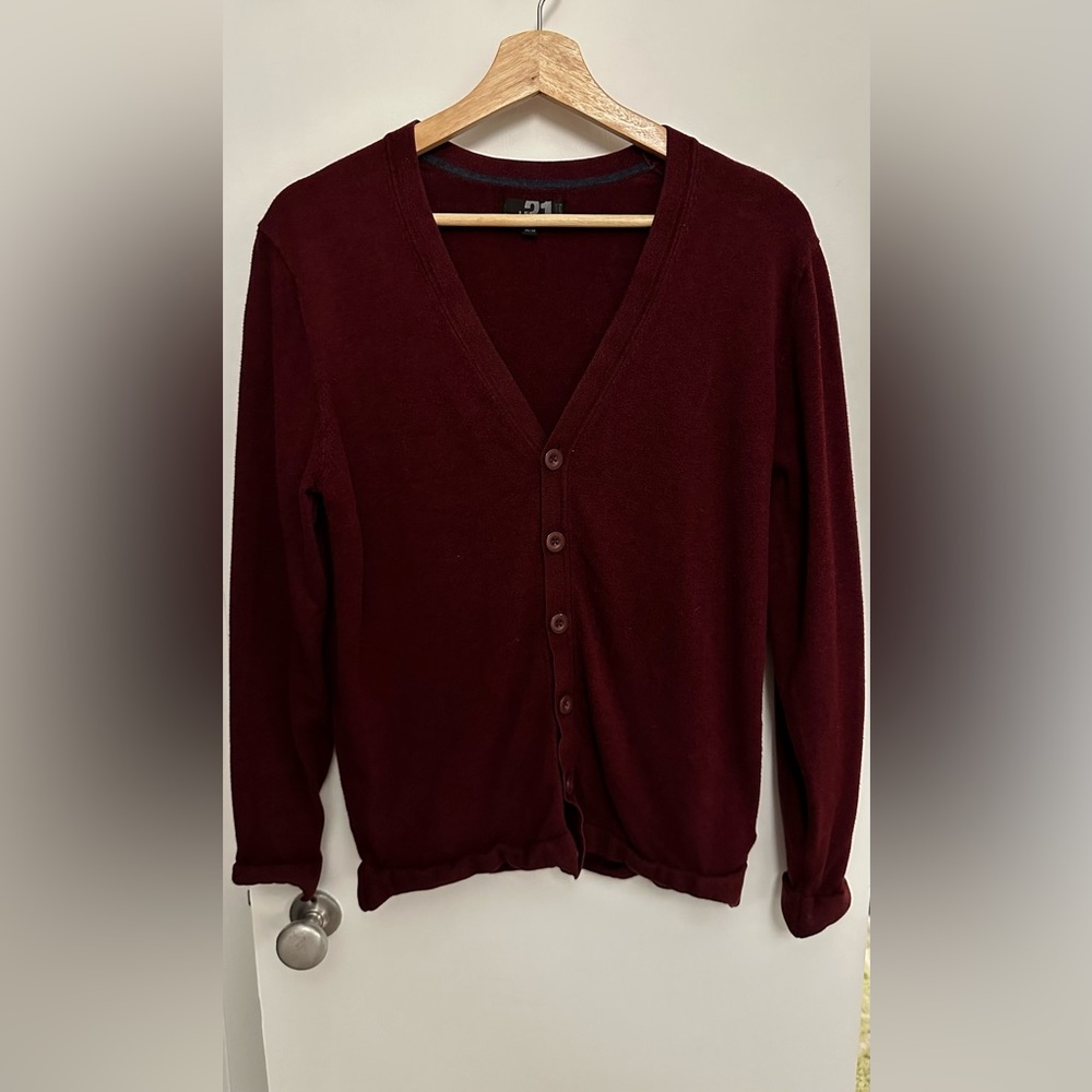 Simon’s Le 31 Burgundy Cardigan